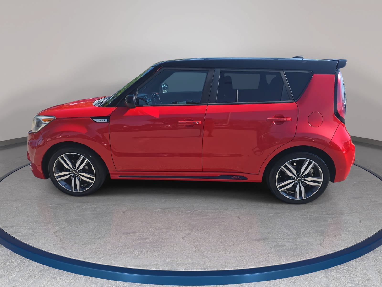 Used 2019 Kia Soul + FWD image 8