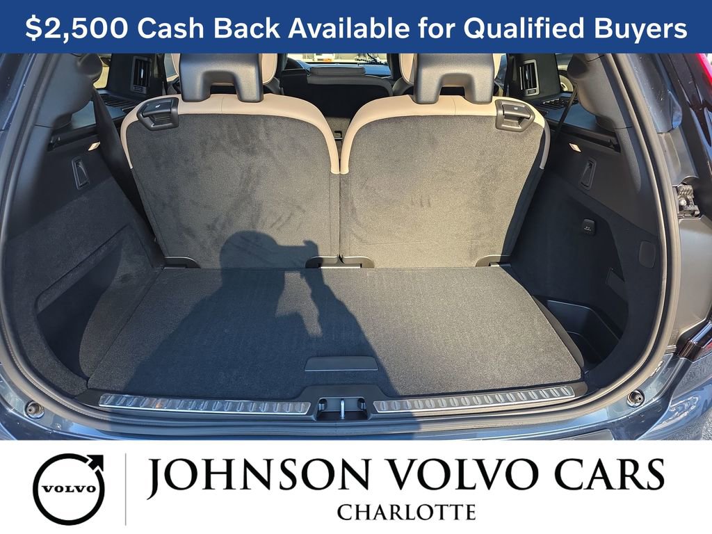 New 2026 Volvo XC90 B6 Ultra w/ Lounge Package image 13
