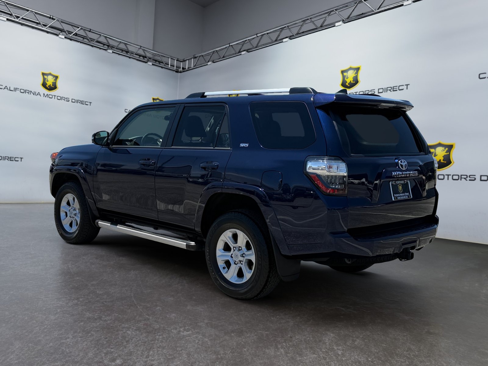 Used 2021 Toyota 4Runner SR5 Premium w/ Moonroof Package AWD/4WD image 3