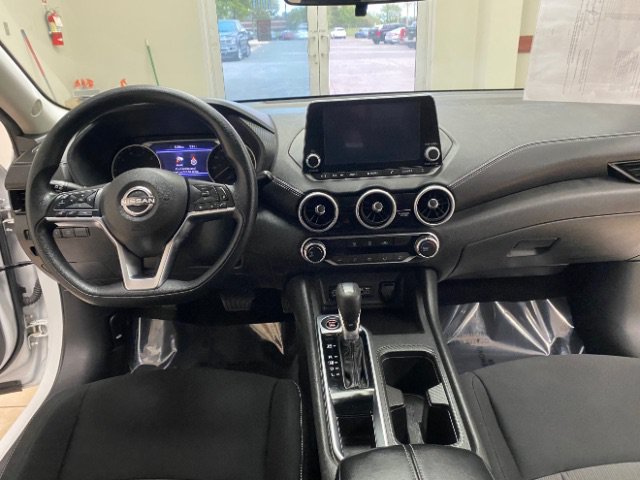 Used 2025 Nissan Sentra SV FWD image 26