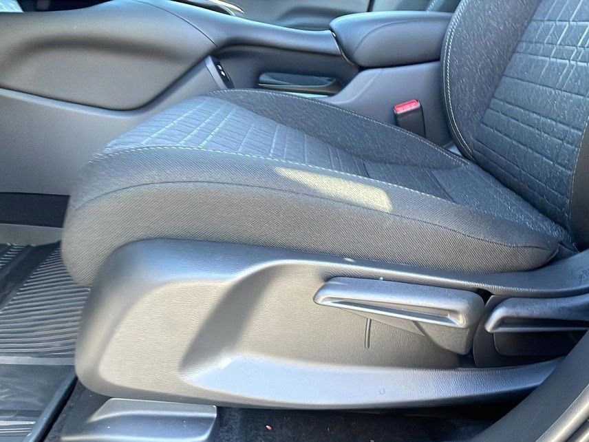 New 2026 Honda HR-V LX image 24