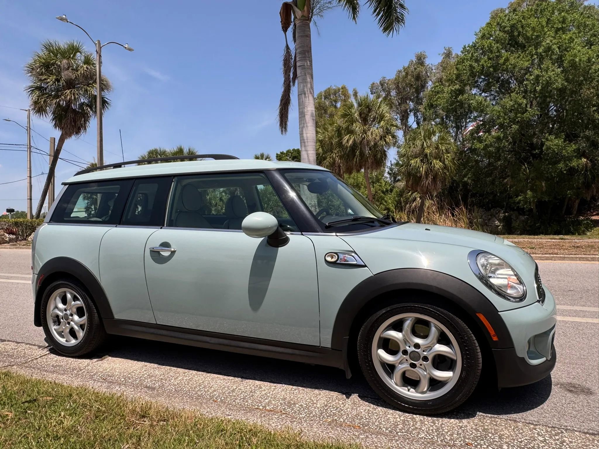 Used 2013 MINI Cooper Clubman S image 4