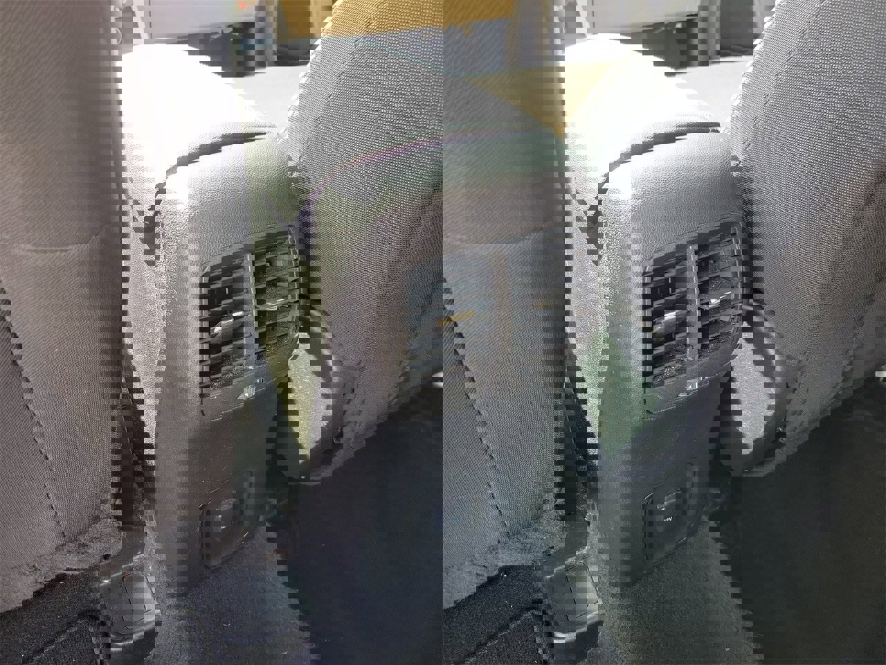 Used 2020 Ford Escape SE image 11