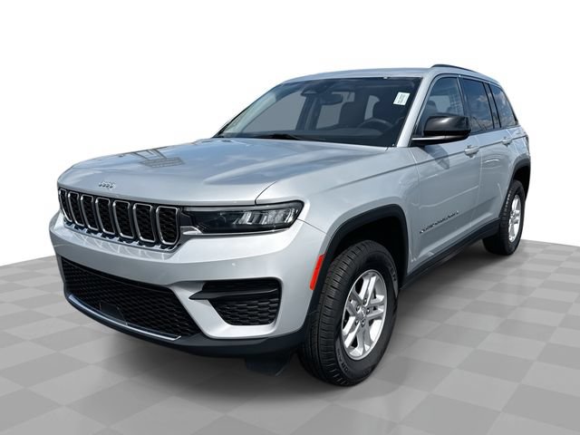 Used 2023 Jeep Grand Cherokee Laredo w/ Luxury Tech Group I