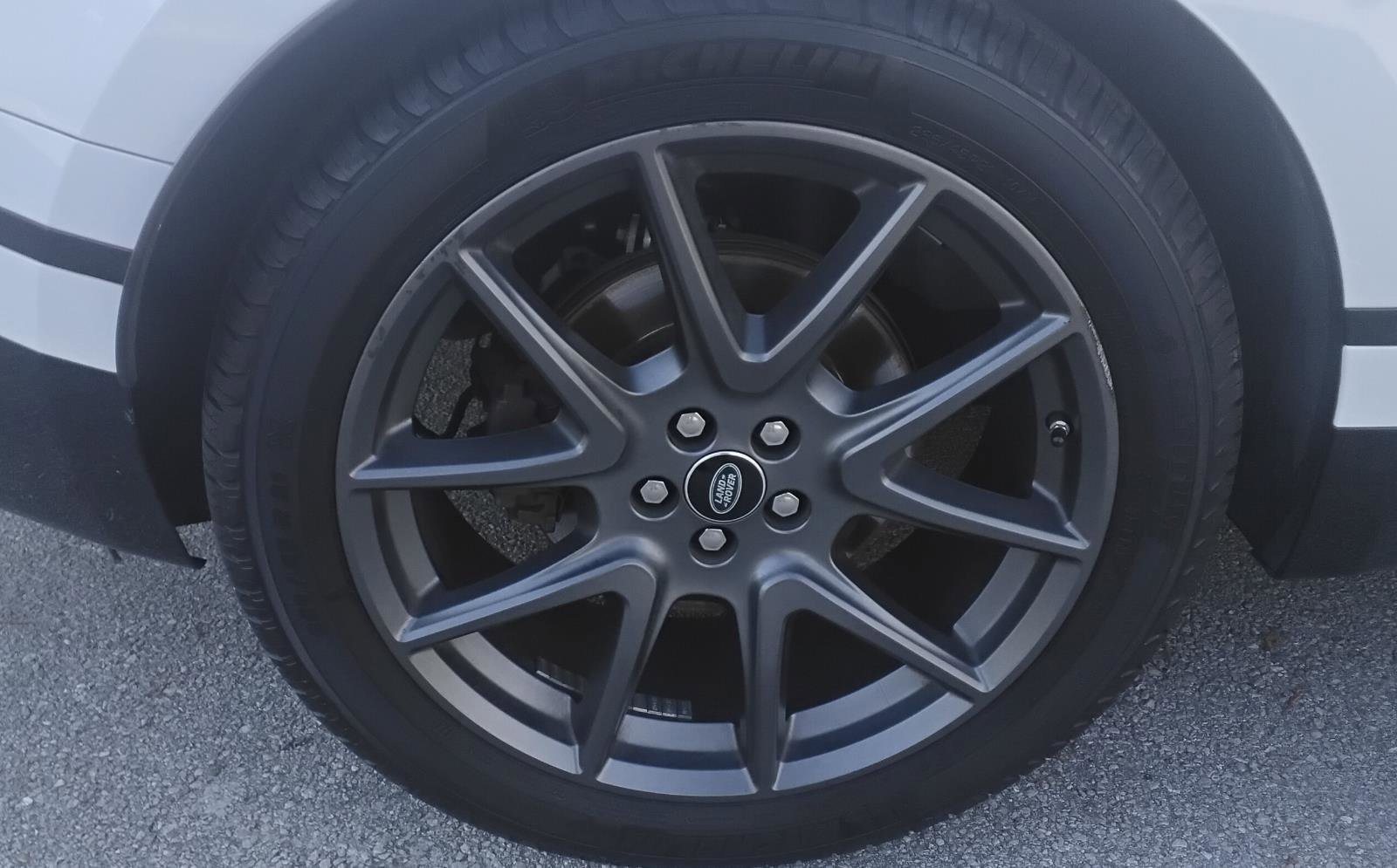 Used 2021 Land Rover Range Rover Velar R-Dynamic S image 12