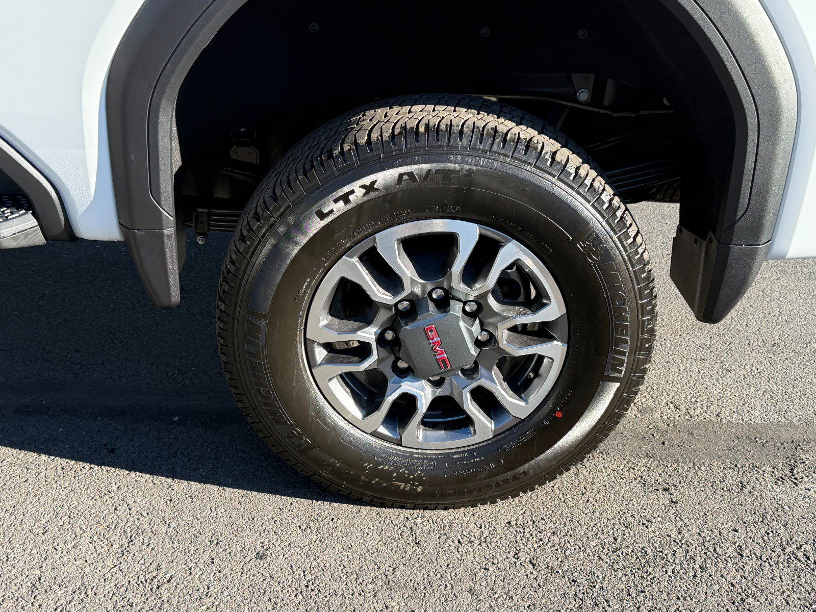 New 2026 GMC Sierra 2500 SLT w/ SLT Premium Package image 10