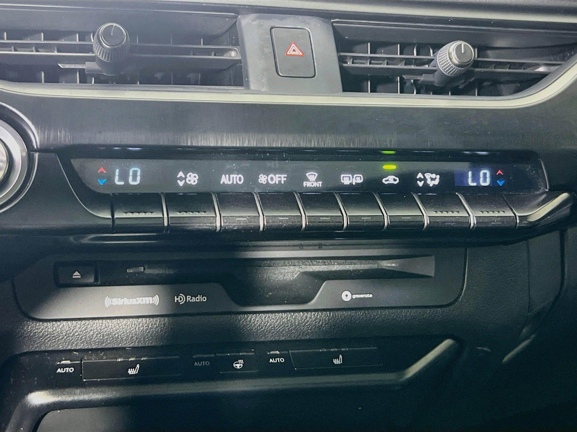 Used 2019 Lexus UX 200 F Sport w/ F Sport Premium Package FWD image 15