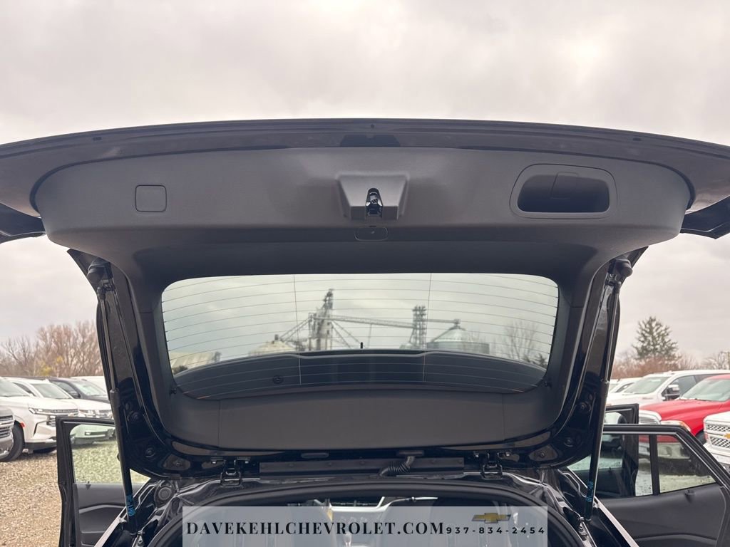 Used 2025 Chevrolet Trax RS w/ Driver Confidence Package image 31