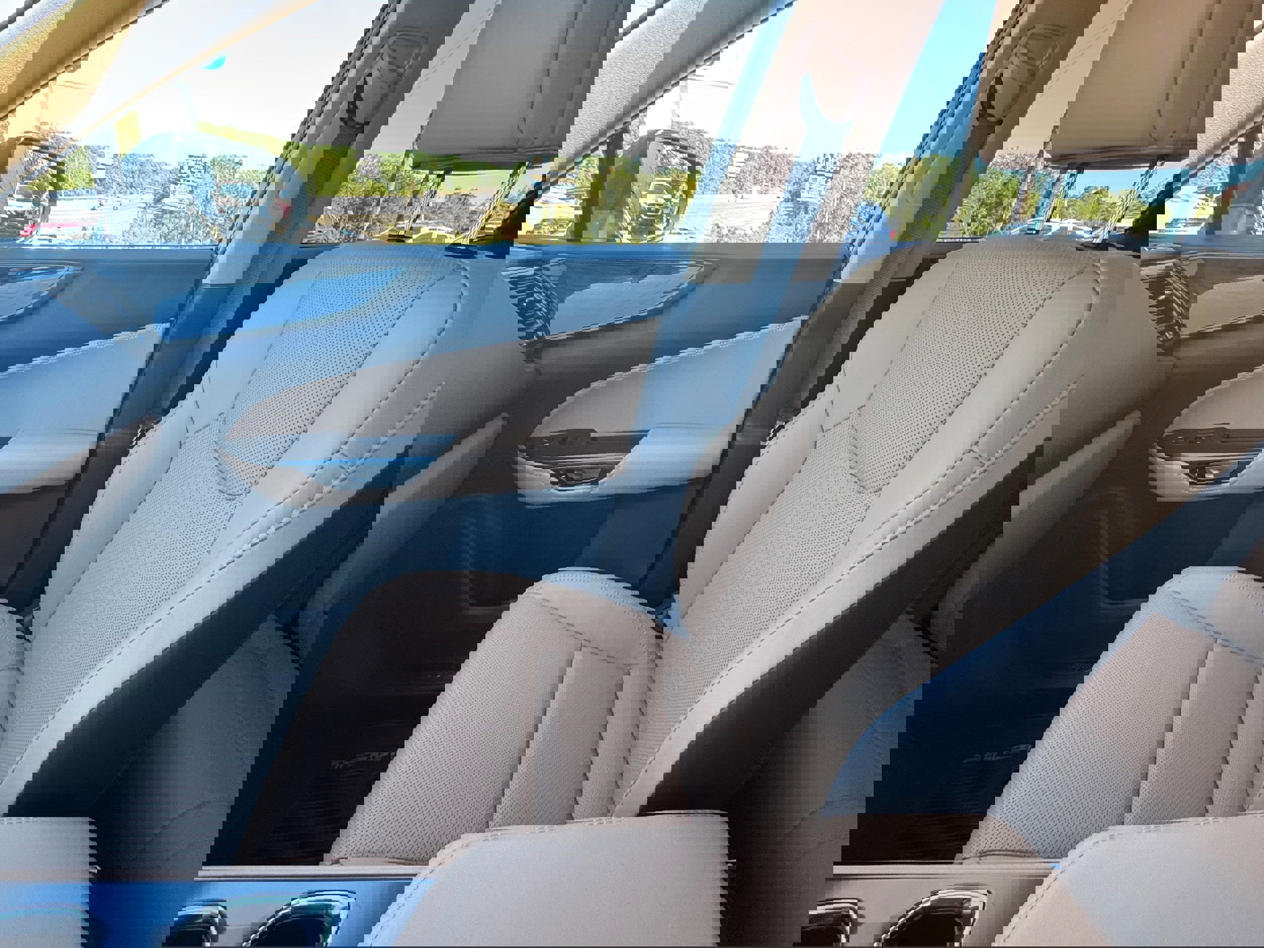 Used 2025 Lexus NX 350 AWD w/ Premium Package image 9