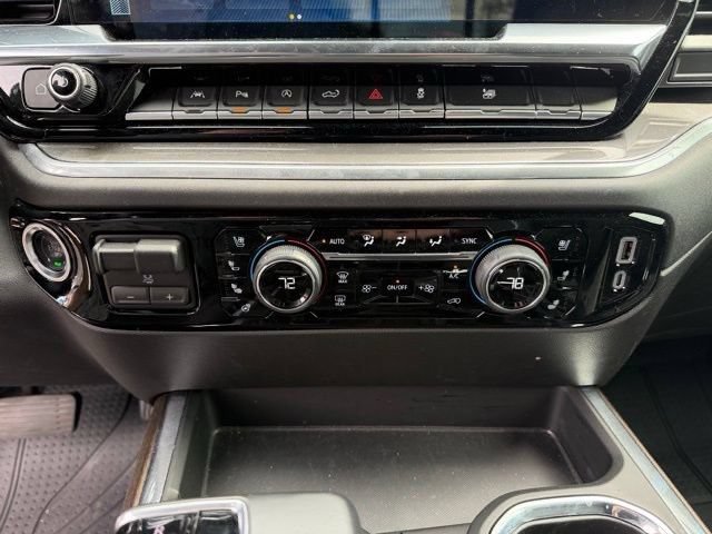 Used 2025 Chevrolet Silverado 1500 High Country AWD/4WD image 24
