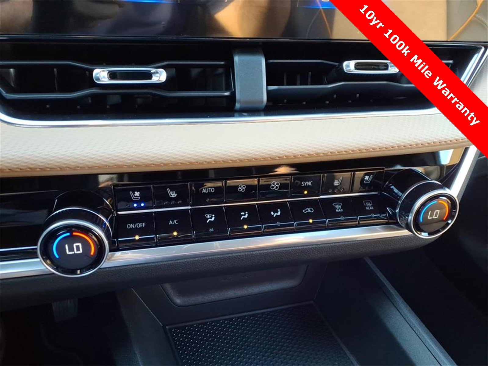 New 2026 Chevrolet Equinox ACTIV w/ Convenience Package III image 22