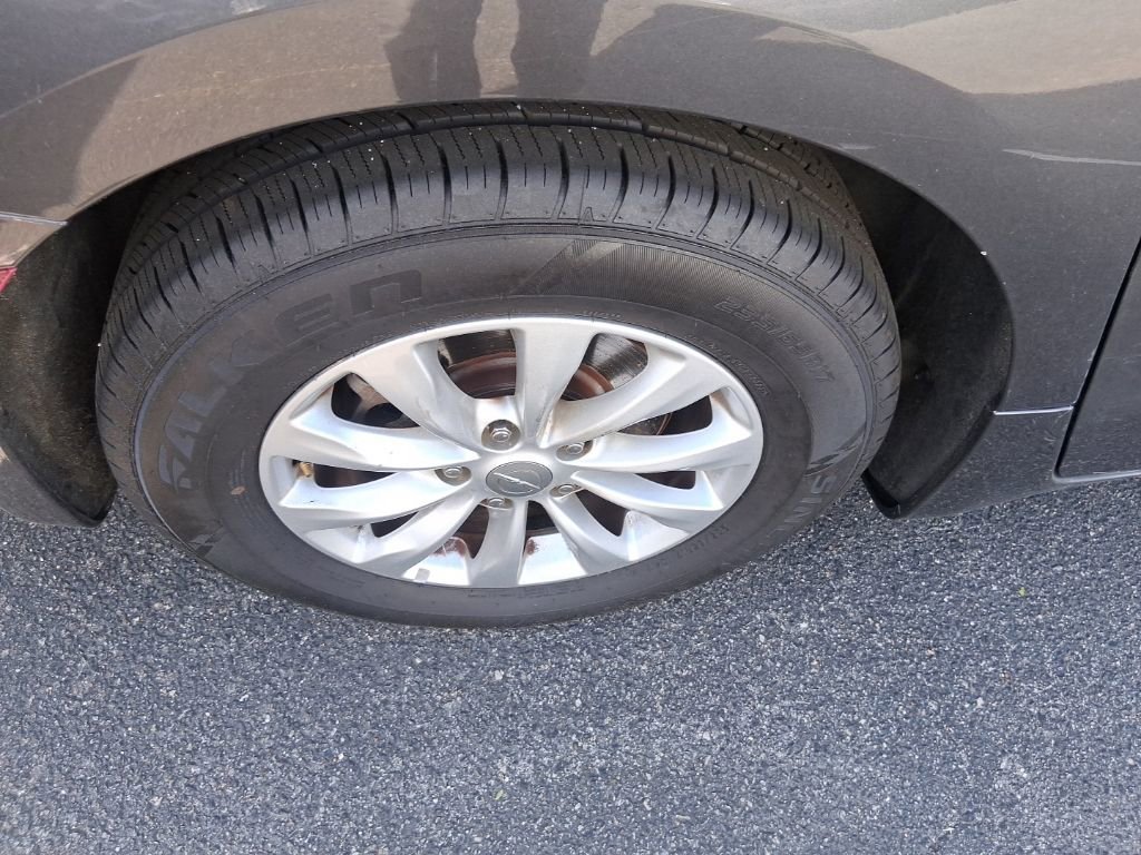 Used 2018 Chrysler Pacifica Touring-L FWD image 8
