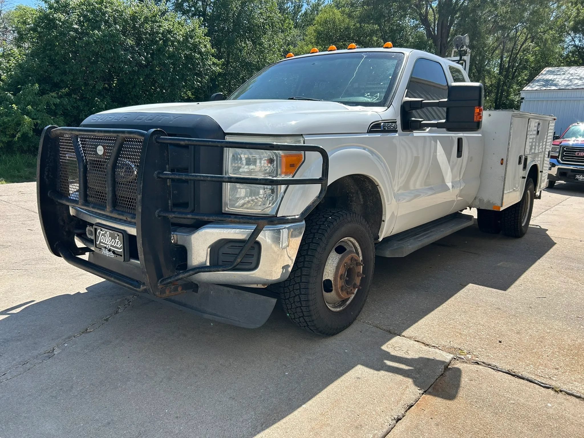 Used 2015 Ford F350 XL w/ Power Equipment Group AWD/4WD image 4