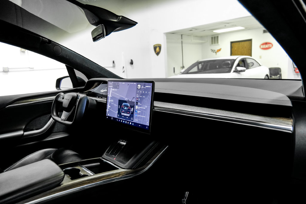 Used 2022 Tesla Model X AWD/4WD image 15