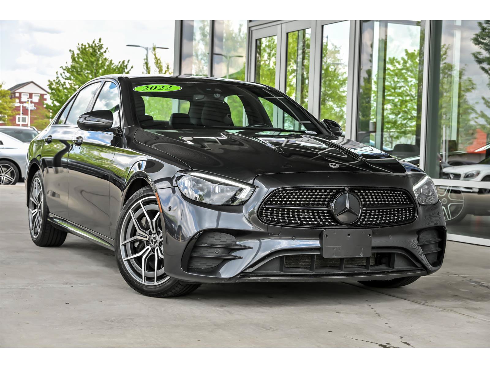 Certified 2022 Mercedes-Benz E 350 4MATIC Sedan w/ AMG Line Exterior image 1