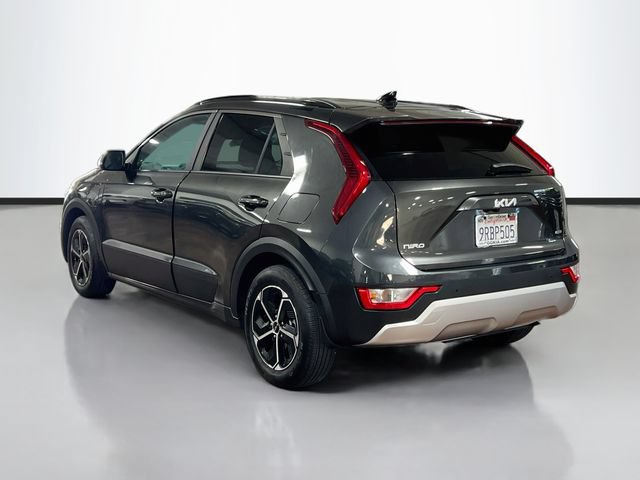 Used 2025 Kia Niro EX FWD image 5