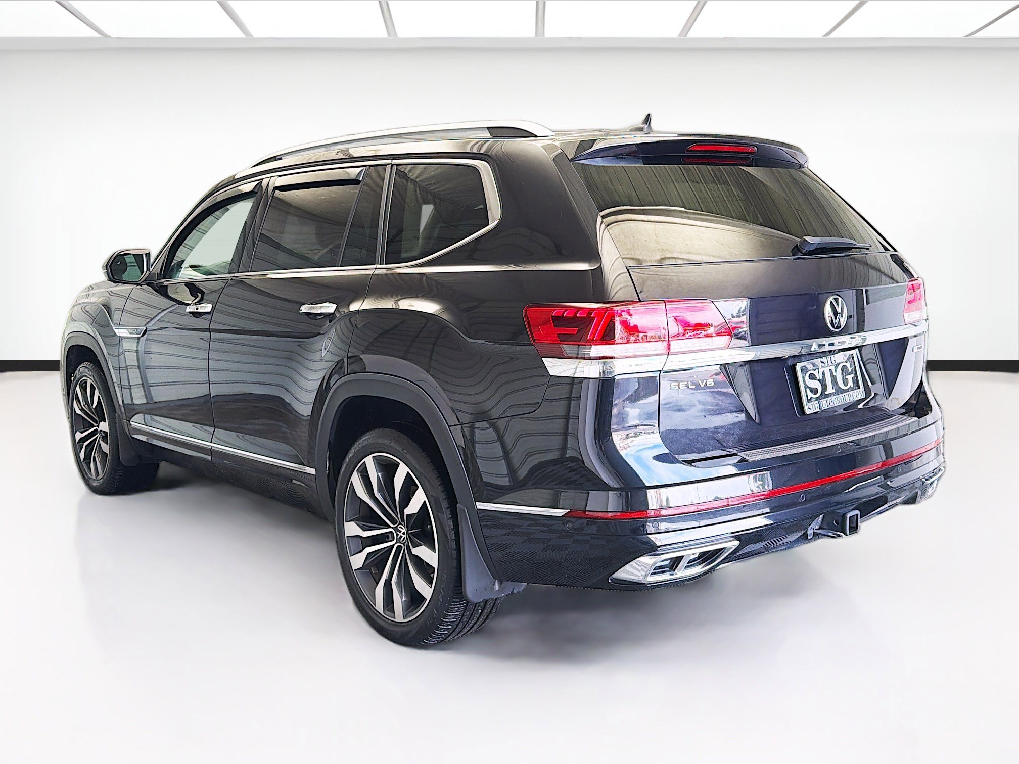 Used 2022 Volkswagen Atlas SEL Premium image 6