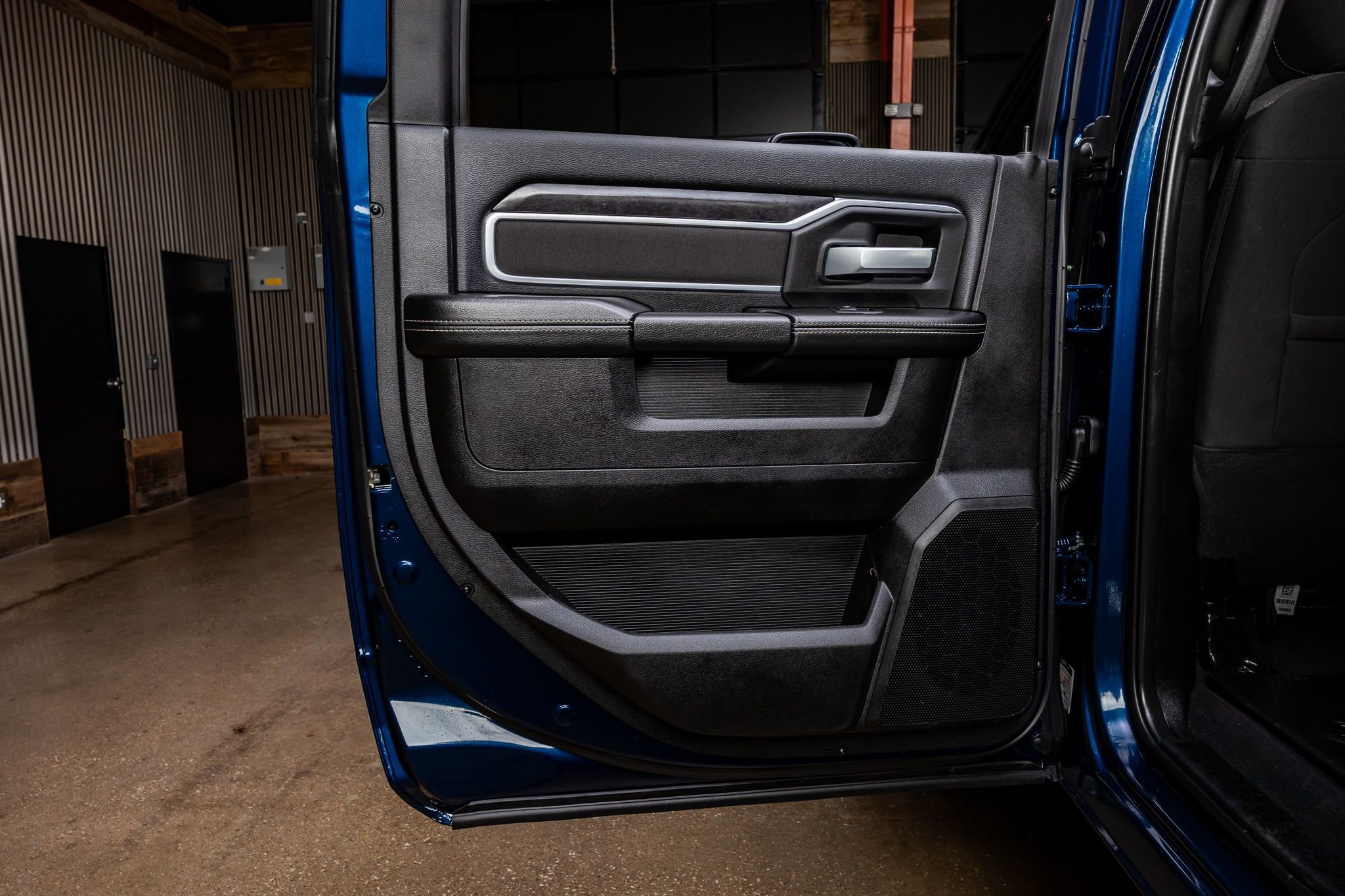 Used 2024 RAM 3500 Big Horn w/ Night Edition image 37