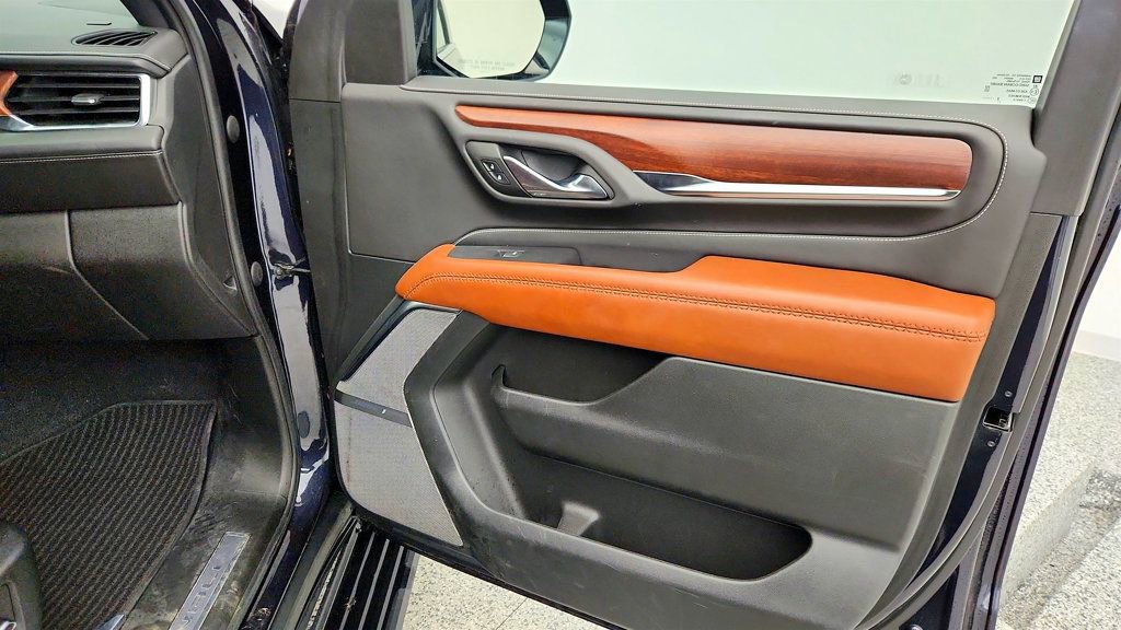 Used 2023 GMC Yukon Denali Ultimate image 28