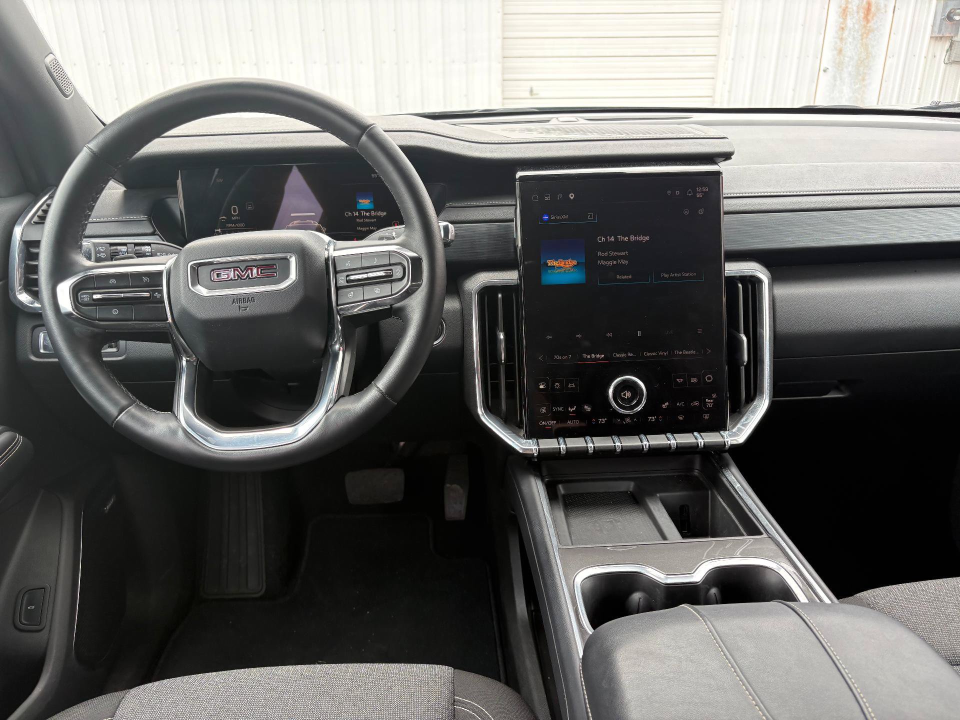 Used 2025 GMC Acadia Elevation AWD/4WD image 29