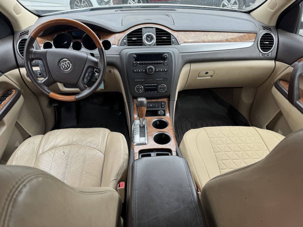 Used 2011 Buick Enclave CXL FWD image 9