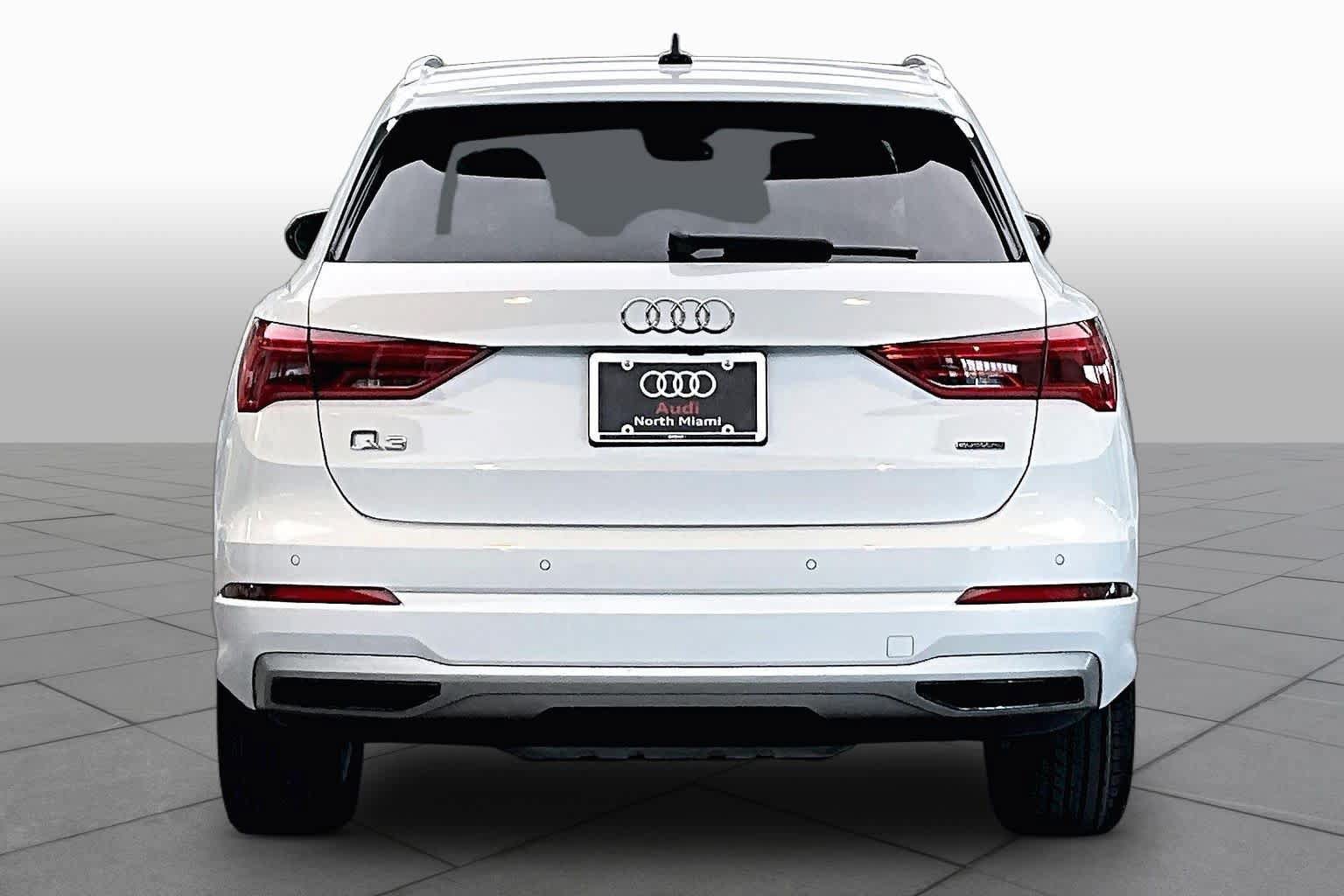 Used 2024 Audi Q3 2.0T Premium w/ Convenience Package AWD/4WD image 5
