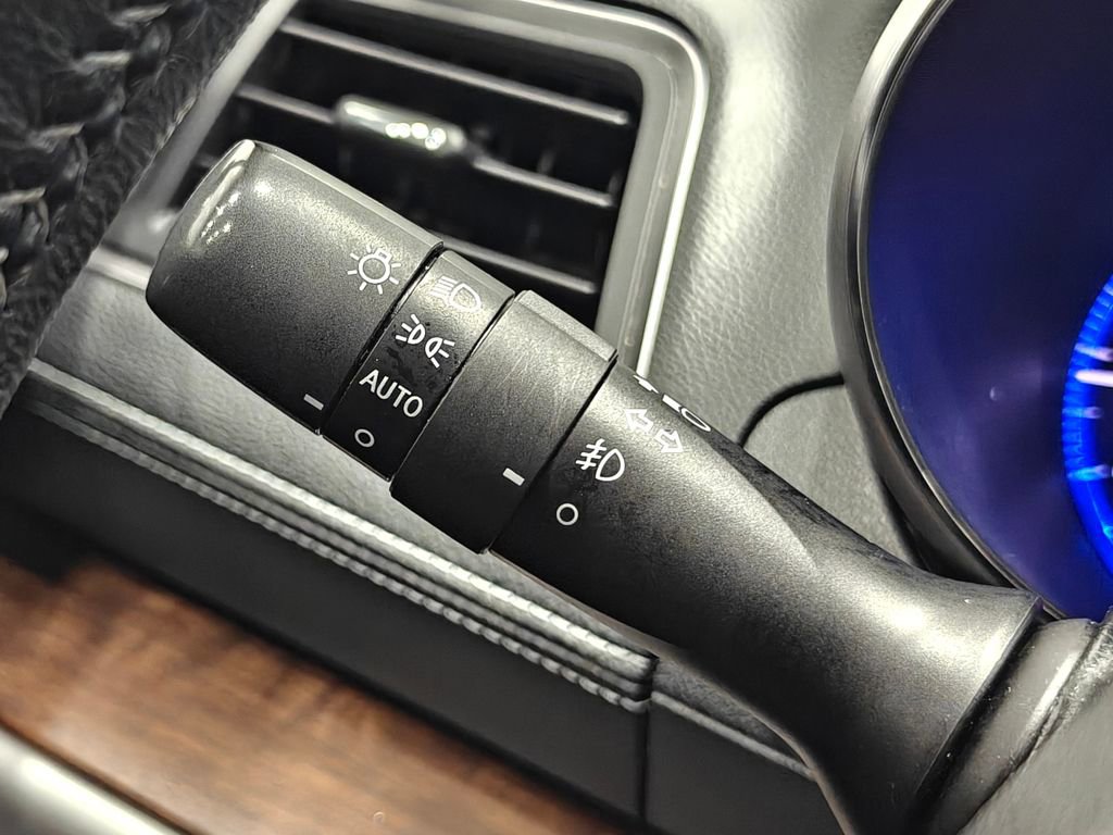 Used 2018 Subaru Outback 2.5i Limited image 42