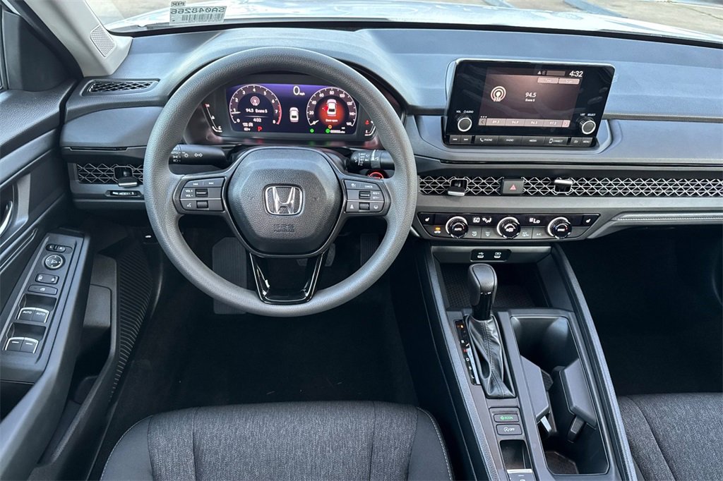 Certified 2025 Honda Accord SE image 13