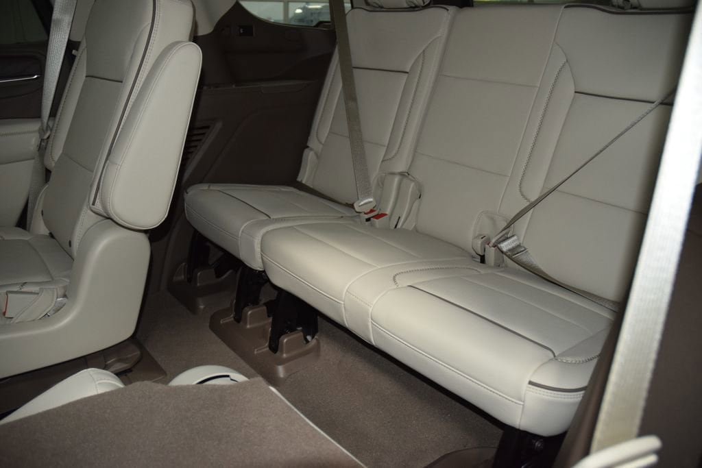Used 2024 GMC Yukon Denali AWD/4WD image 46