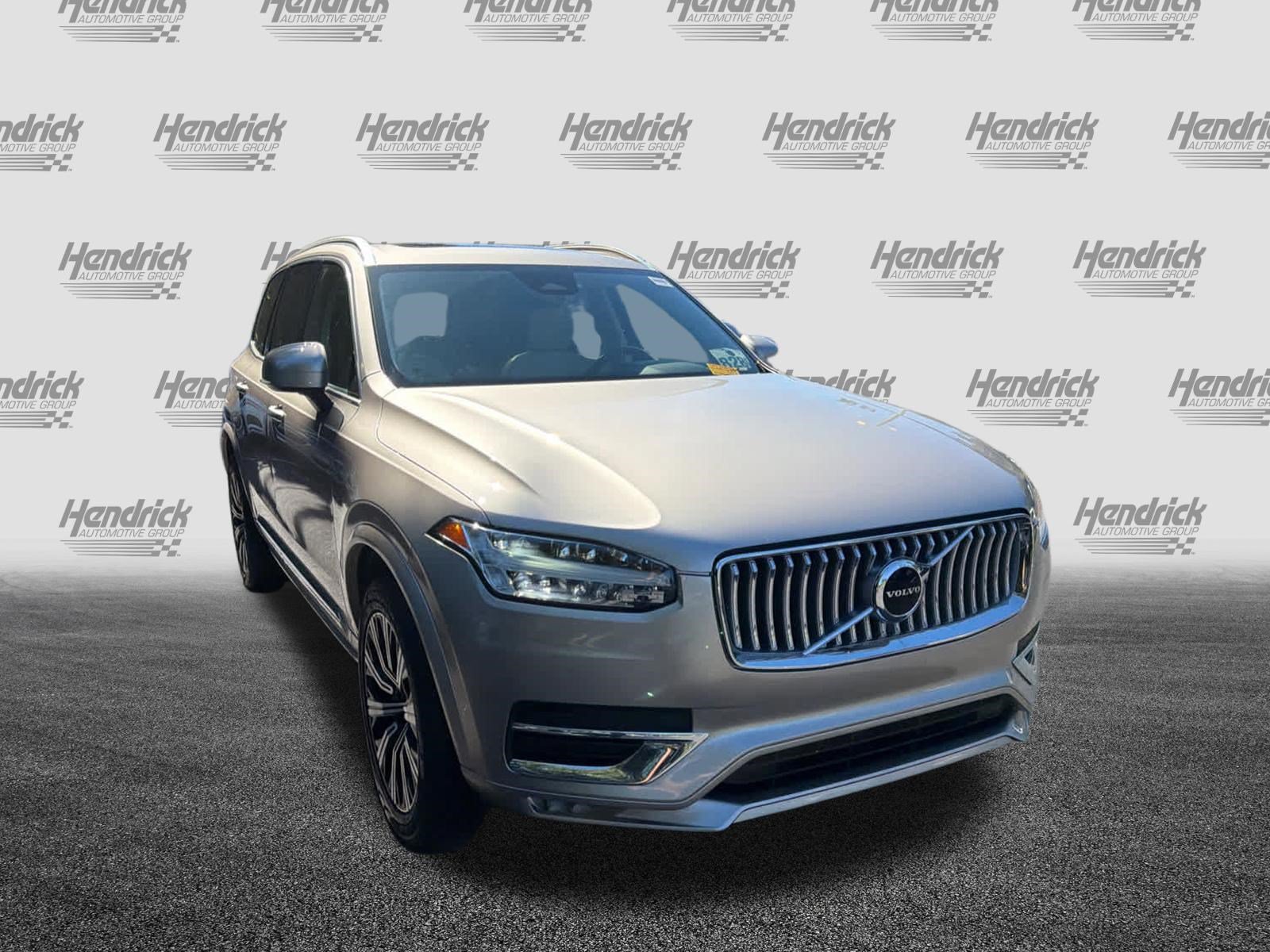 Used 2024 Volvo XC90 B6 Core w/ Protection Package Premier AWD/4WD image 3