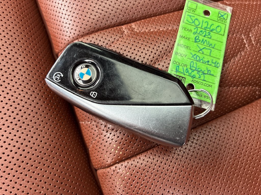 Used 2023 BMW X7 xDrive40i AWD/4WD image 32