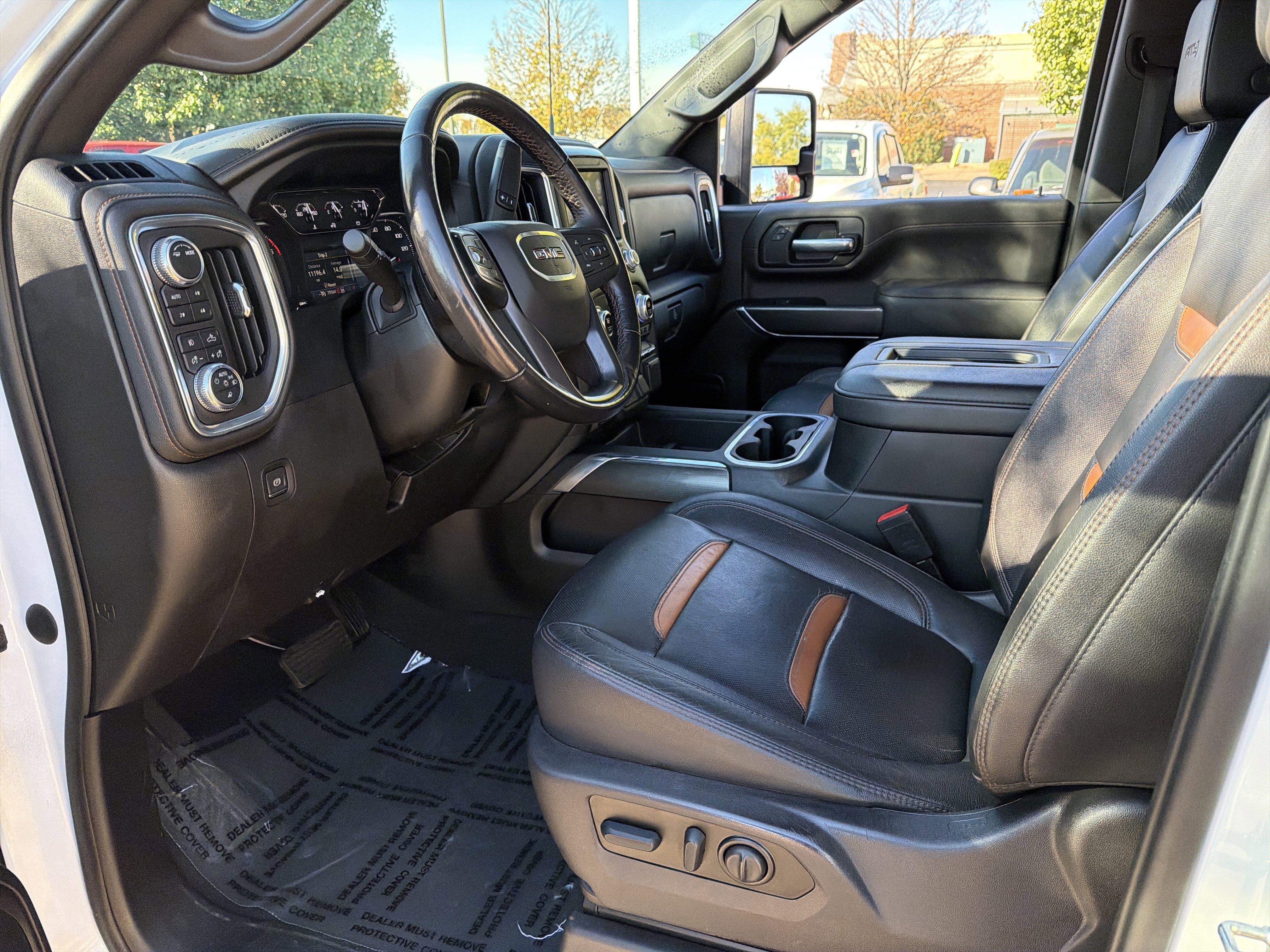 Used 2022 GMC Sierra 2500 AT4 image 14