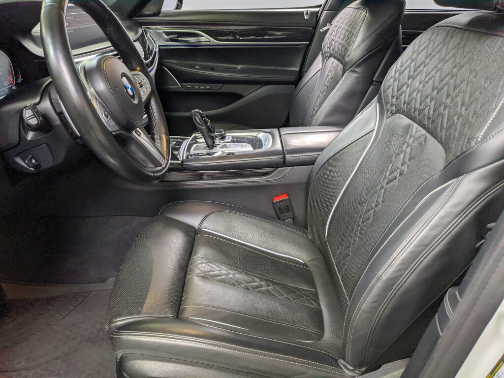 Used 2022 BMW 750i xDrive w/ Executive Package AWD/4WD image 35