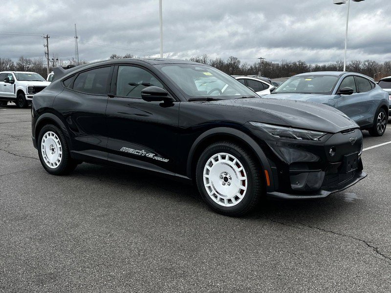 New 2024 Ford Mustang Mach-E GT video 2