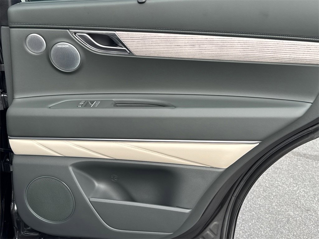 New 2026 Genesis GV80 2.5T Advanced image 16