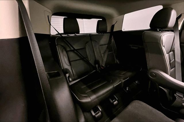 Used 2023 GMC Acadia Denali w/ Denali Ultimate Package FWD image 34