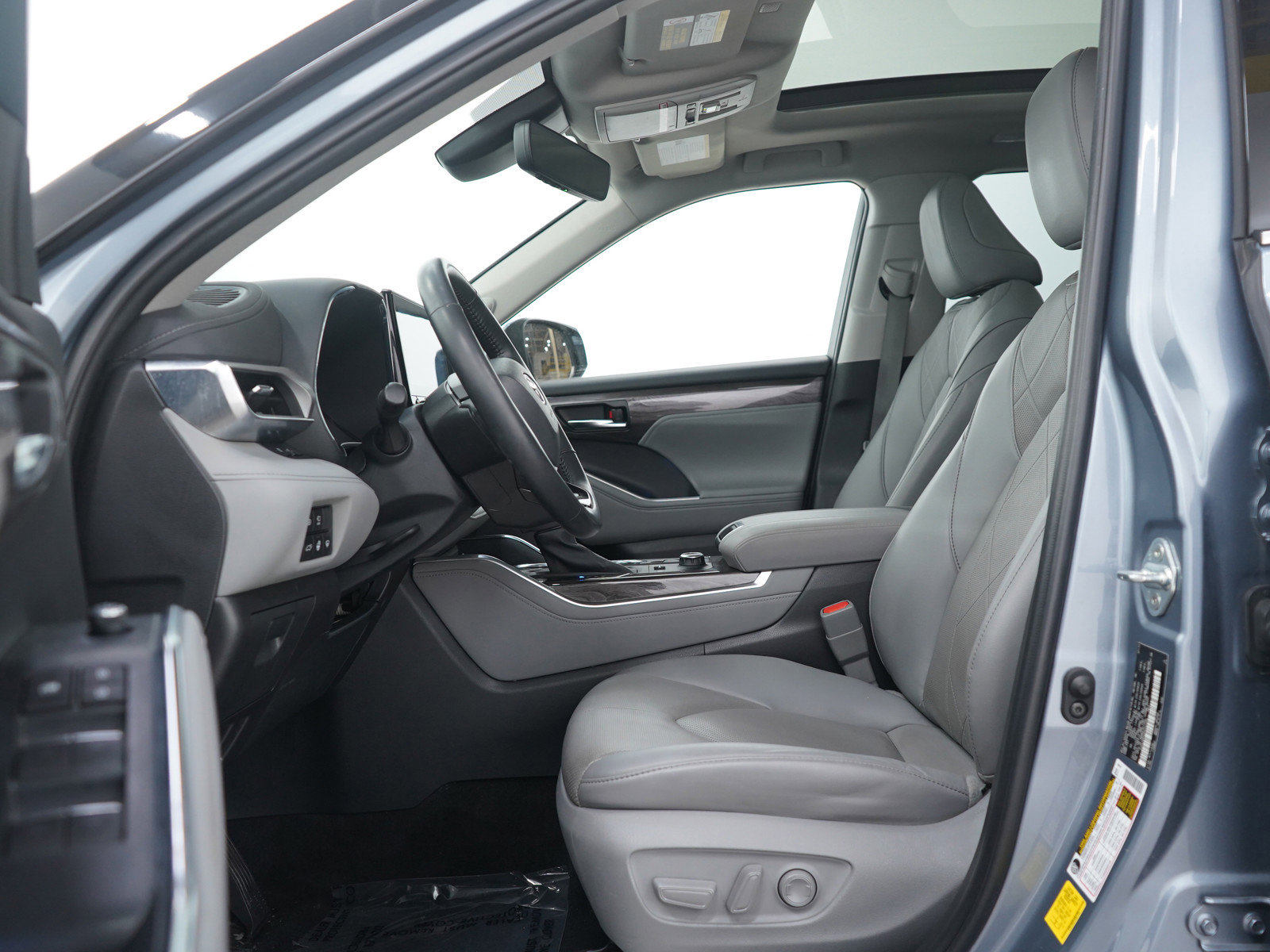 Used 2022 Toyota Highlander Platinum image 22