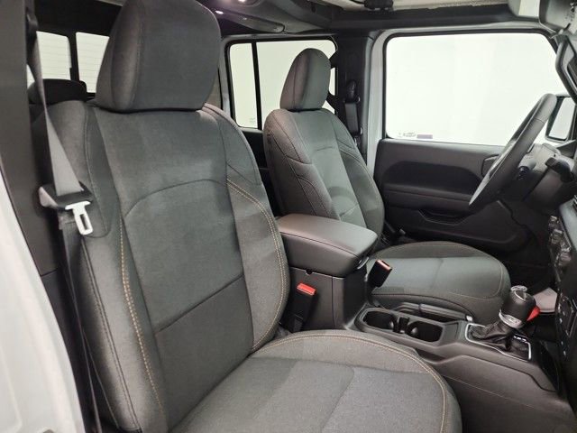 New 2025 Jeep Gladiator Sport image 31