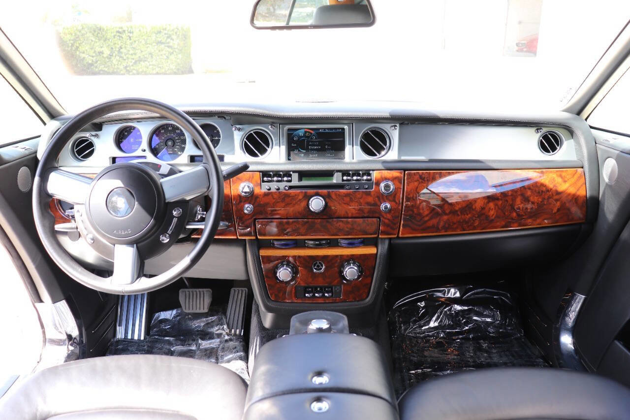Used 2009 Rolls-Royce Phantom Coupe image 21