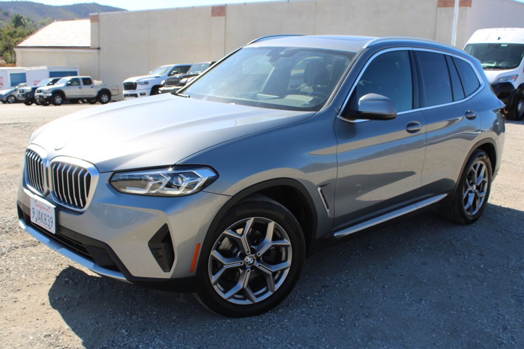 Used 2024 BMW X3 xDrive30i w/ Convenience Package image 1