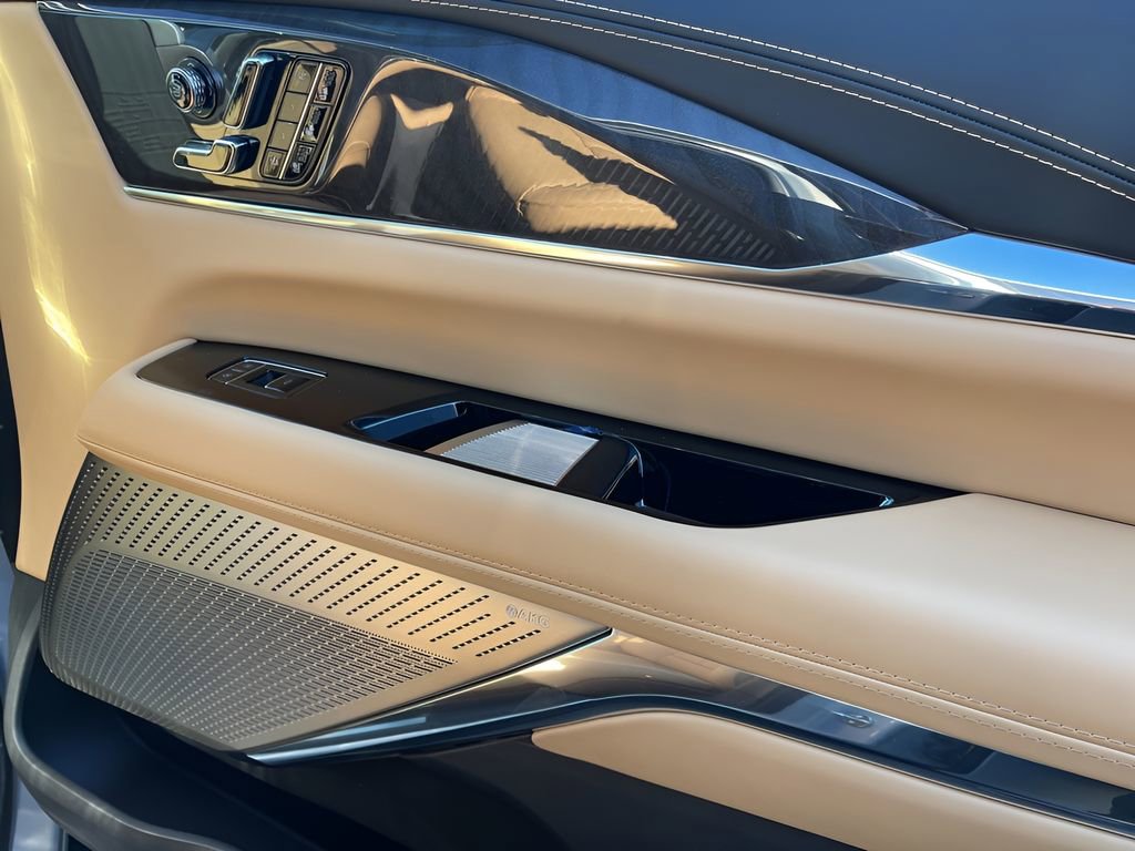 New 2025 Cadillac Escalade IQ Luxury 2 image 10