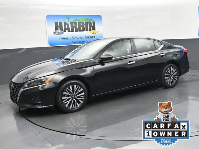 Used 2025 Nissan Altima 2.5 SV