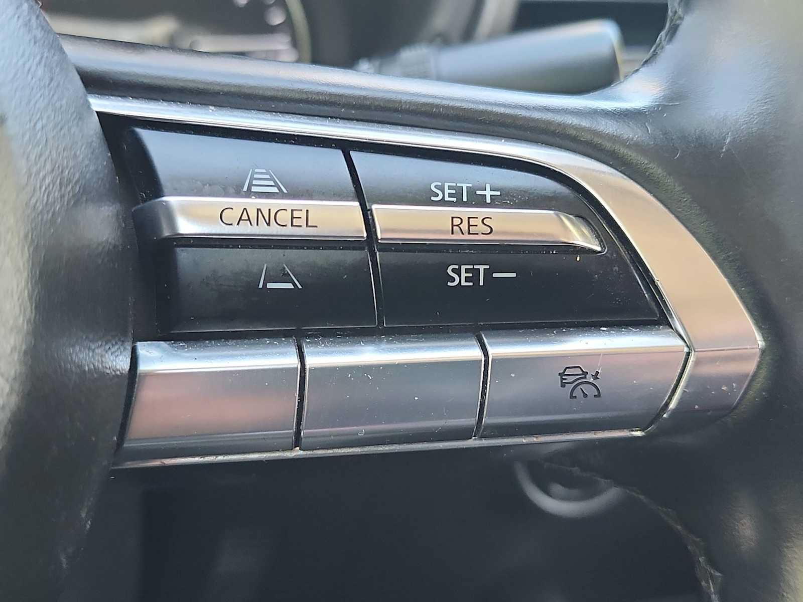 Used 2023 MAZDA MAZDA3 s FWD image 14