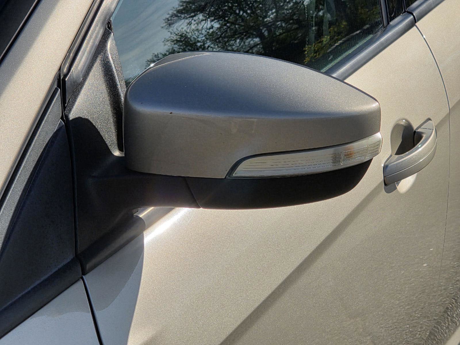 Used 2018 Ford Focus SEL w/ Cold Weather Package image 36