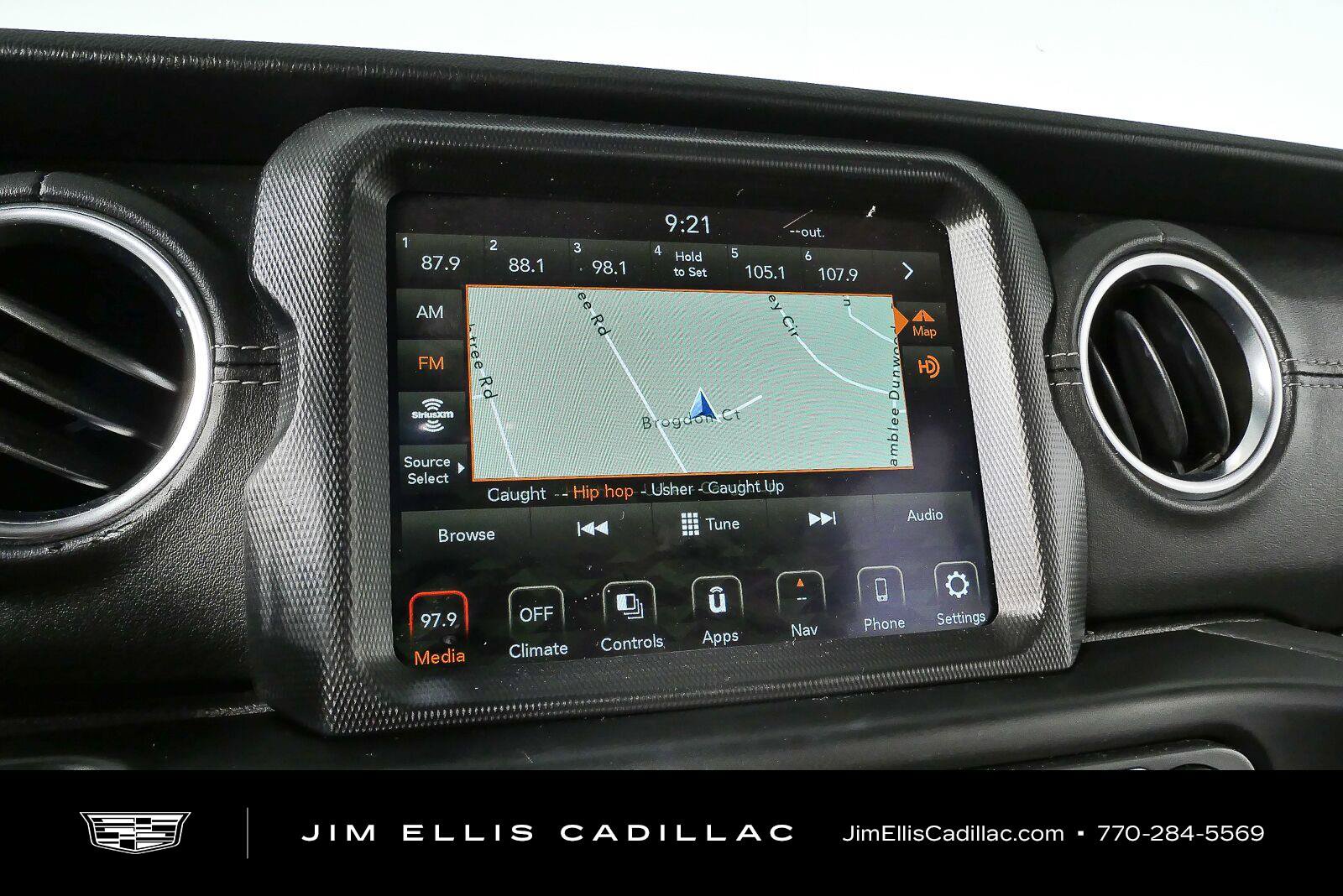 Used 2021 Jeep Wrangler Unlimited Sahara AWD/4WD image 14