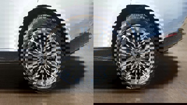 New 2026 Land Rover Range Rover SE image 18