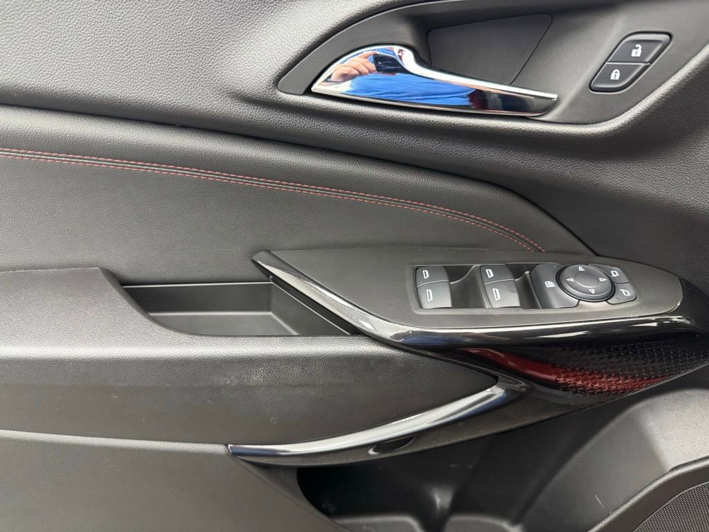 Used 2024 Chevrolet Trax RS w/ Driver Confidence Package image 16