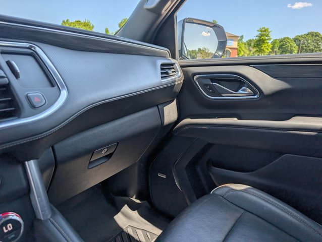 Used 2023 GMC Yukon SLT AWD/4WD image 28