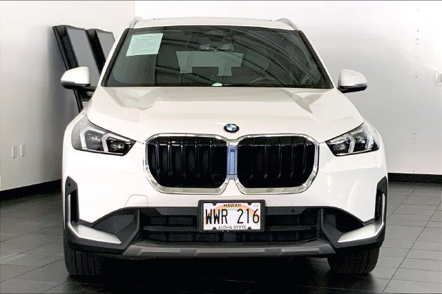 Certified 2023 BMW X1 xDrive28i w/ Convenience Package AWD/4WD image 3