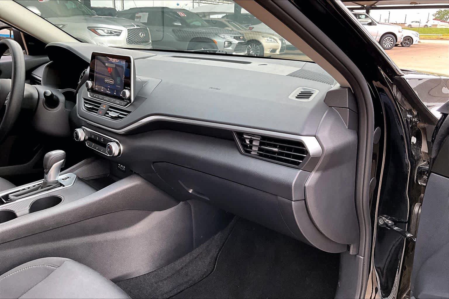 Certified 2025 Nissan Altima 2.5 S FWD image 16